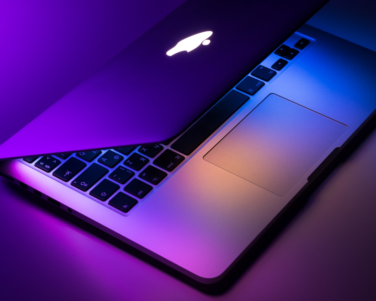Laptops & MacBooks